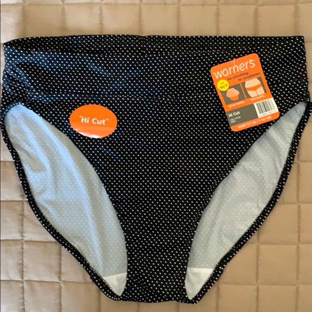 Warner’s Hi Cut polka dotted women’s panties M/6
